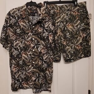 Banana Republic  Top size L & Shorts Mens 34 Tiger Jungle All Over Print Preppy.